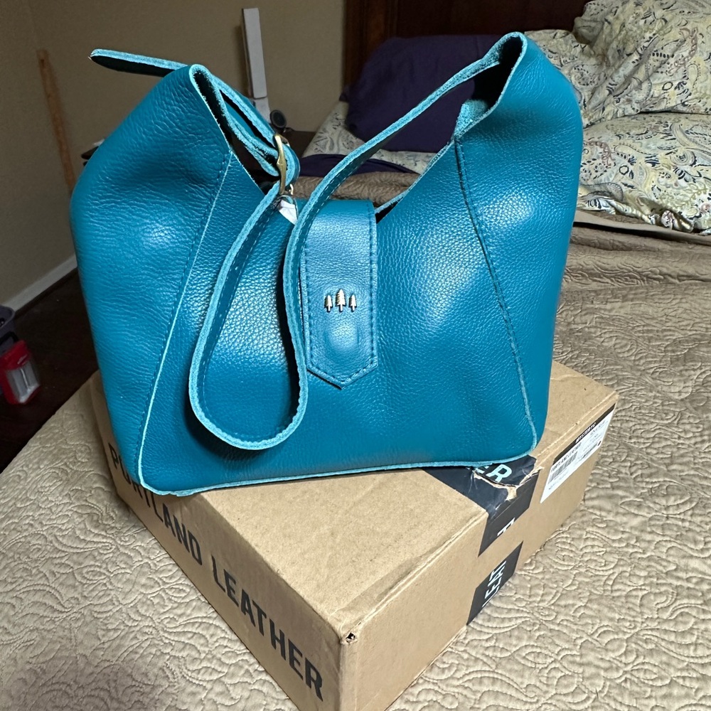 Soul Blue Portland Leather Goods Flora Shoulder Bag
